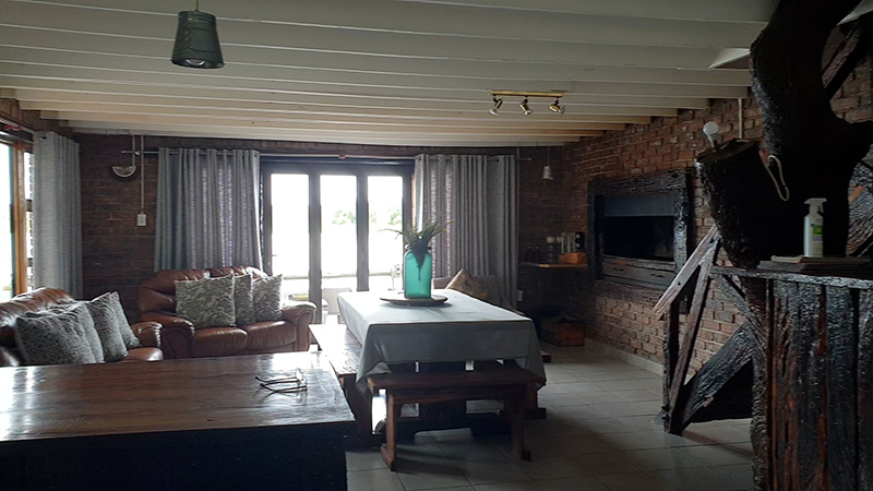 The lounge at Willow Tree Cottage