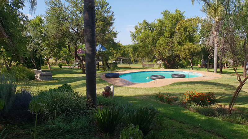 The pool at Apache Resort, Koster Dam