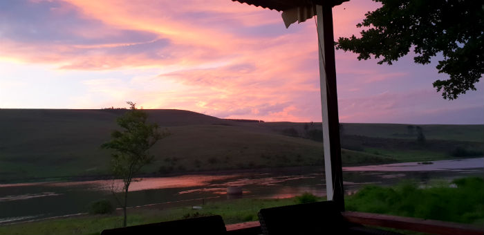 Mearns Dam fishing Station House sunset from porch