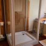 Bathroom in cabin at Stanford Lake Lodge